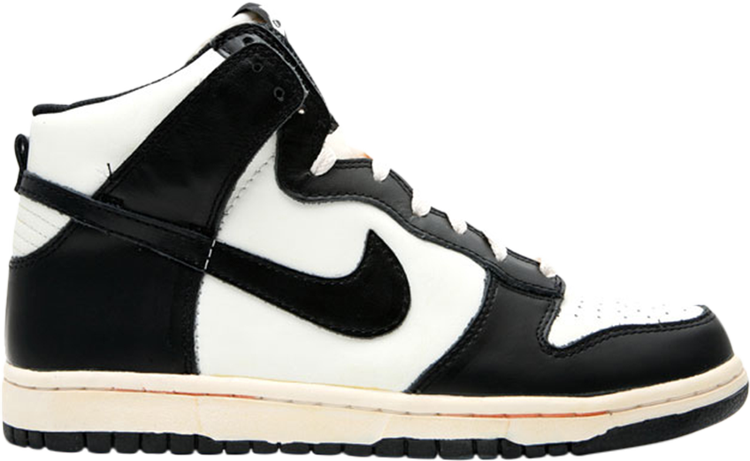 נעלי סניקרס Dunk High Vntg 'Sail Black' של המותג נייקי בצבע לבן עשויות 