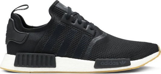 נעלי סניקרס NMD_R1 'Black Gum' של המותג אדידס בצבע שָׁחוֹר עשויות 