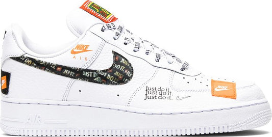 נעלי סניקרס Air Force 1 Low '07 PRM 'Just Do It' של המותג נייקי בצבע לבן עשויות 