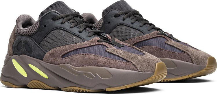 Yeezy Boost 700 'Mauve'