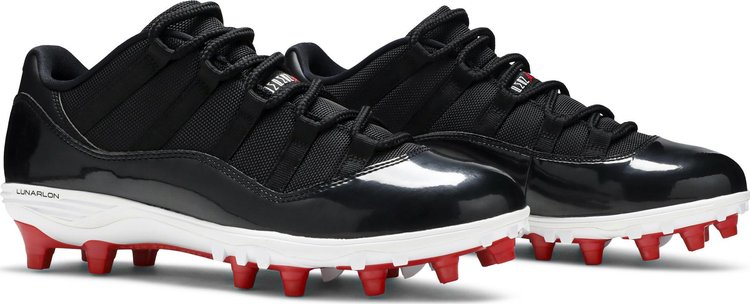 Air Jordan 11 Retro Low Cleat ' Bred '