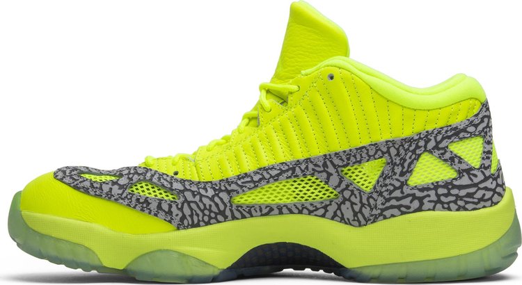 Air Jordan 11 Retro Low IE ' Volt '