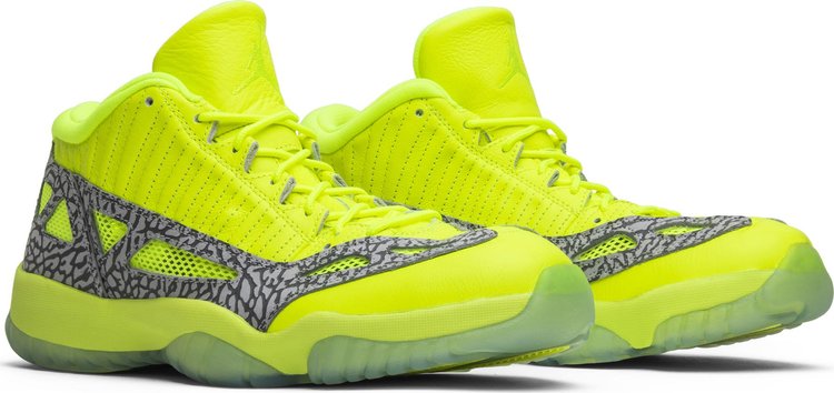 Air Jordan 11 Retro Low IE ' Volt '