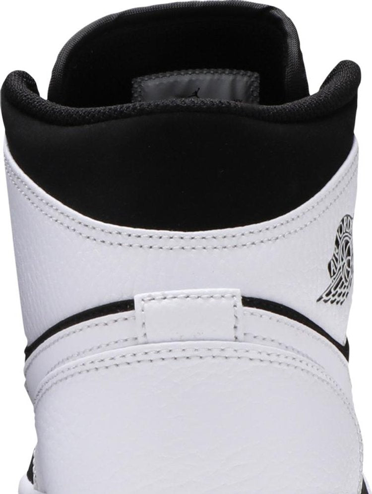 Air Jordan 1 Retro Mid 'Tuxedo'