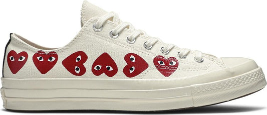 נעלי סניקרס Comme des Garçons Play x Chuck 70 Low Top 'Multi Heart' של המותג קונברס אולסטאר בצבע לבן עשויות 