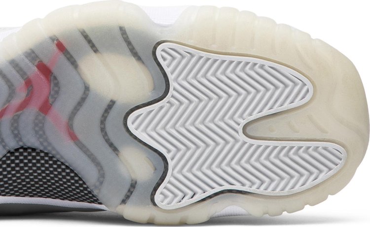 Air Jordan 11 Retro GS 'Platinum Tint'