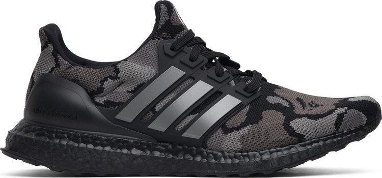 נעלי סניקרס A Bathing Ape x UltraBoost 4.0 'Black Camo' של המותג אדידס בצבע שָׁחוֹר עשויות ניילון פוליאסטר Primeknit