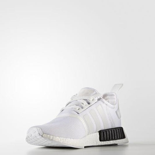 נעלי סניקרס NMD_R1 'Panda' של המותג אדידס בצבע לבן עשויות 