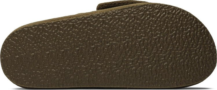 Yeezy Season 7 Fleece Slide 'Trench'