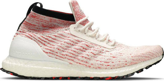 נעלי סניקרס UltraBoost All Terrain 'Candy Cane' של המותג אדידס בצבע לבן עשויות ניילון פוליאסטר Primeknit