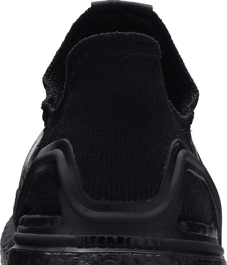 UltraBoost 19 'Triple Black'