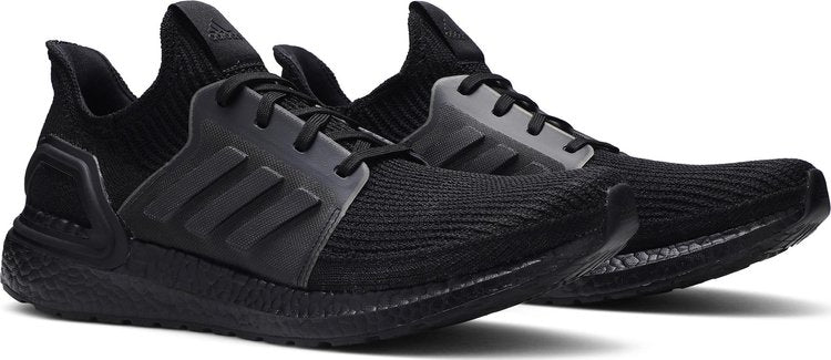 UltraBoost 19 'Triple Black'