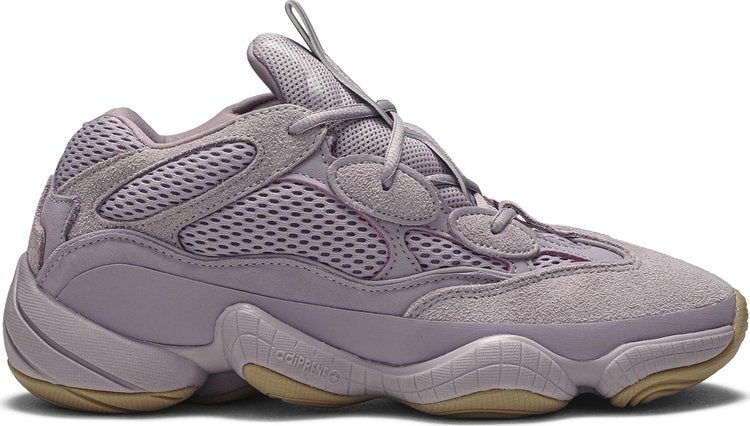 נעלי סניקרס Yeezy 500 'Soft Vision' של המותג אדידס בצבע וָרוֹד עשויות רֶשֶׁת