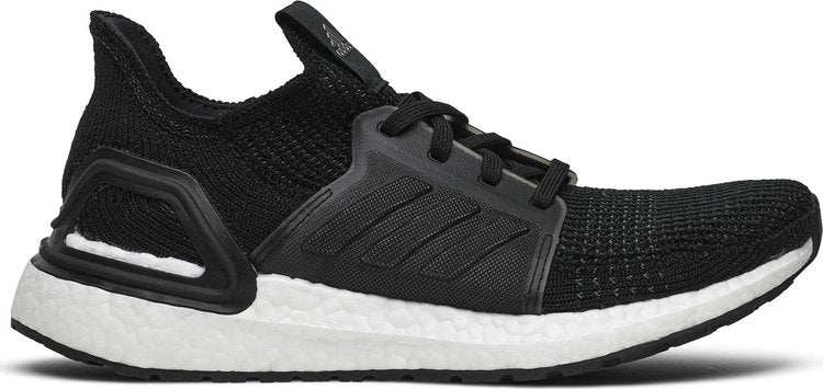 נעלי סניקרס Wmns UltraBoost 19 'Core Black' של המותג אדידס בצבע שָׁחוֹר עשויות ניילון פוליאסטר Primeknit 360