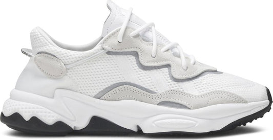 נעלי סניקרס Ozweego 'Cloud White' של המותג אדידס בצבע לבן עשויות 