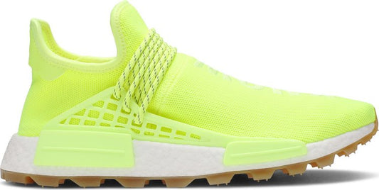 נעלי סניקרס Pharrell x NMD Human Race Trail PRD 'Know Soul' של המותג אדידס בצבע צהוב עשויות ניילון פוליאסטר Primeknit