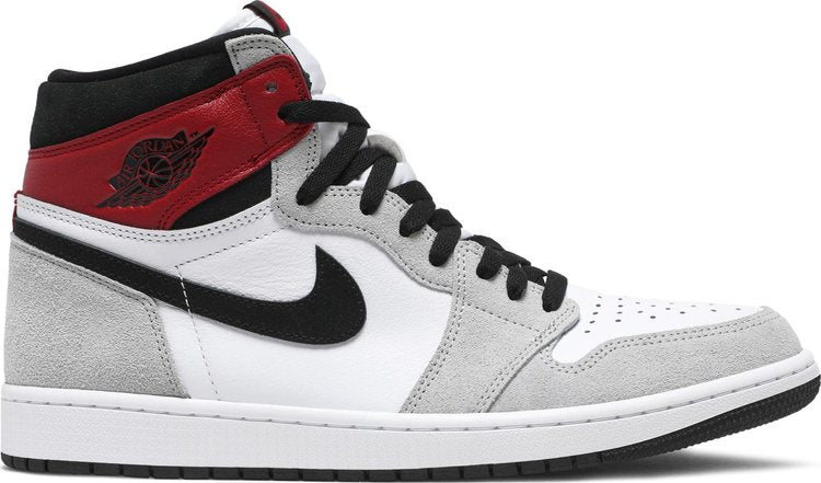 נעלי סניקרס Air Jordan 1 Retro High OG 'Smoke Grey' של המותג נייקי בצבע אפור עשויות עוֹר