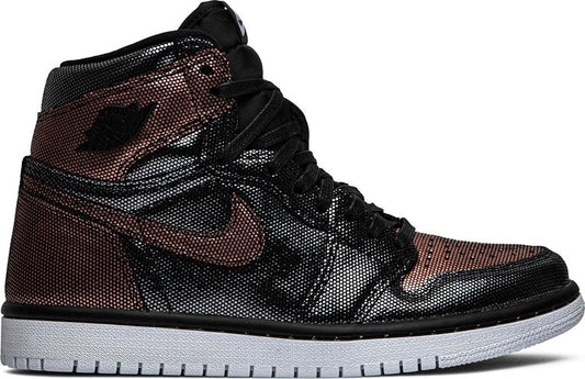 נעלי סניקרס Wmns Air Jordan 1 Retro High OG 'Fearless' של המותג נייקי בצבע זהב עשויות עוֹר