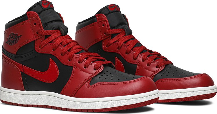 Air Jordan 1 Retro High "Varsity Red"