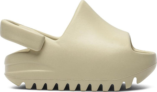 נעלי סניקרס Yeezy Slides Infant 'Bone' של המותג אדידס בצבע לבן עשויות קצף מסוג EVA (פולימר)