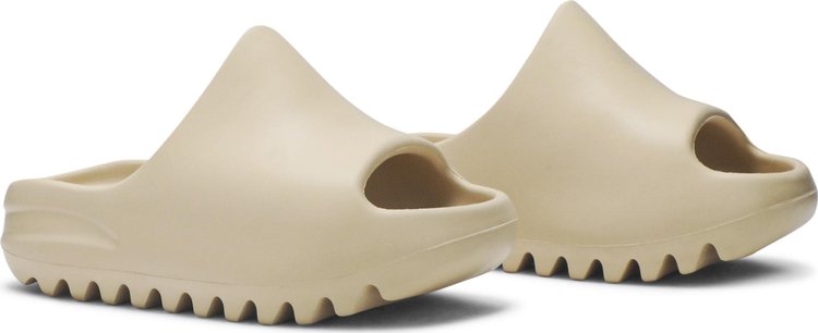 Yeezy Slides Kids 'Desert Sand'