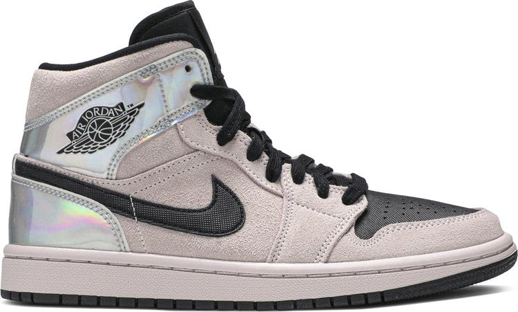 נעלי סניקרס Wmns Air Jordan 1 Mid 'Iridescent' של המותג נייקי בצבע וָרוֹד עשויות 