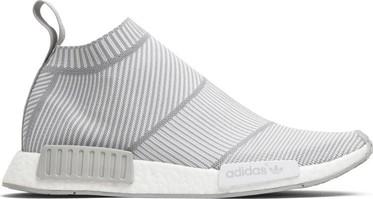 נעלי סניקרס NMD_CS1 'Light Grey' של המותג אדידס בצבע אפור עשויות 