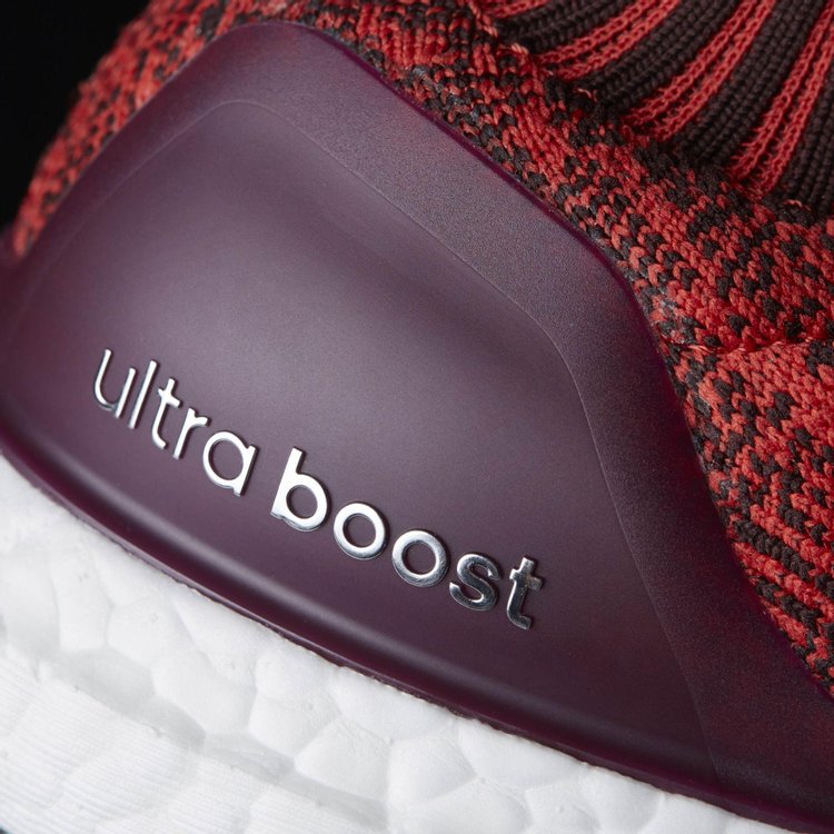 UltraBoost Uncaged 'Tactile Red'