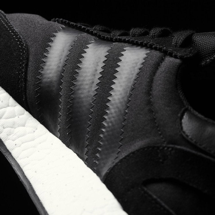 Iniki Runner ' Core Black '