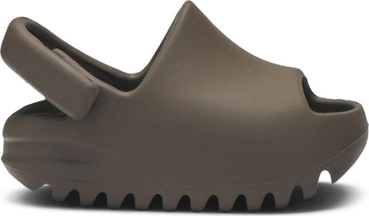 נעלי סניקרס Yeezy Slides Infants 'Earth Brown' של המותג אדידס בצבע חום עשויות גוּמִי