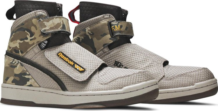 U.S.C.M. Bug x Alien Stomper '40th Anniversary'