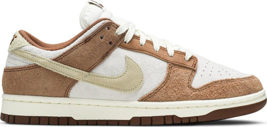 נעלי סניקרס Dunk Low Premium 'Medium Curry' של המותג נייקי בצבע חום עשויות 
