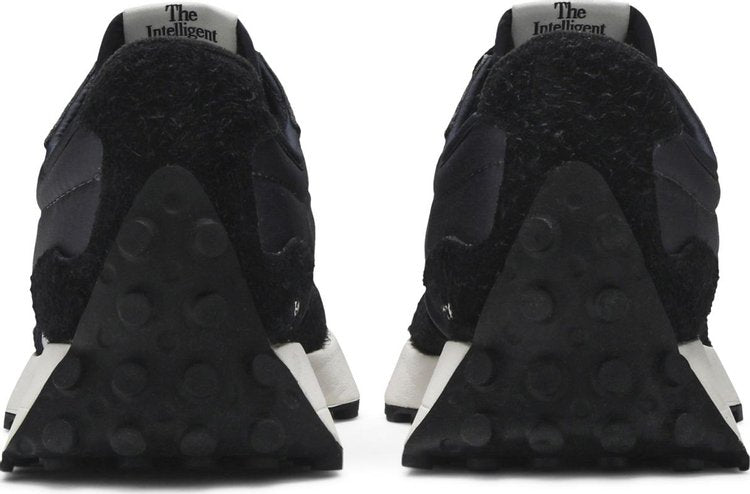 Wmns 327 'Black Grey'