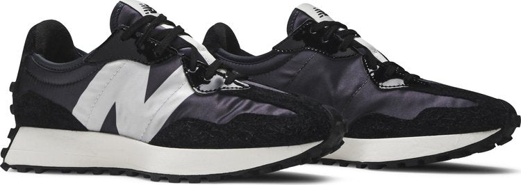 Wmns 327 'Black Grey'