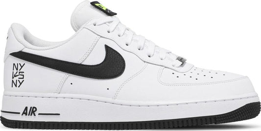 נעלי סניקרס Air Force 1 Low 'NY vs. NY' של המותג נייקי בצבע לבן עשויות עוֹר