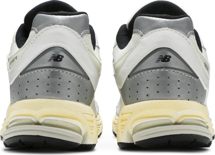 thisisneverthat x 2002R 'White'