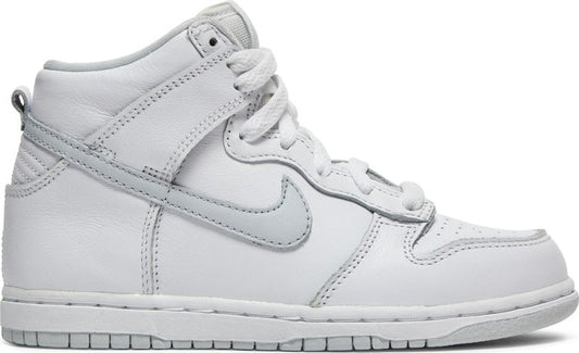 נעלי סניקרס Dunk HIgh SP PS 'Pure Platinum' של המותג נייקי בצבע לבן עשויות עוֹר