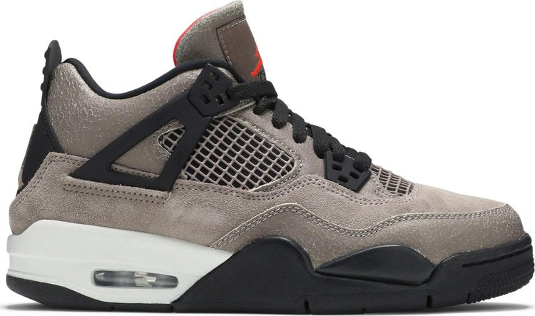 נעלי סניקרס Air Jordan 4 Retro GS 'Taupe Haze' של המותג נייקי בצבע חום עשויות עור (זמש)