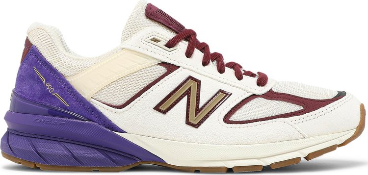 נעלי סניקרס 990v5 Made In USA 'Black History Month' של המותג ניו באלאנס בצבע שָׁזוּף עשויות עור (זמש)