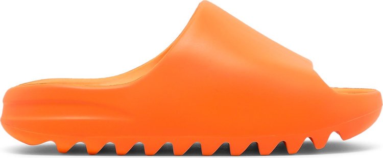 נעלי סניקרס Yeezy Slides 'Enflame Orange' של המותג אדידס בצבע כתום עשויות קצף מסוג EVA (פולימר)