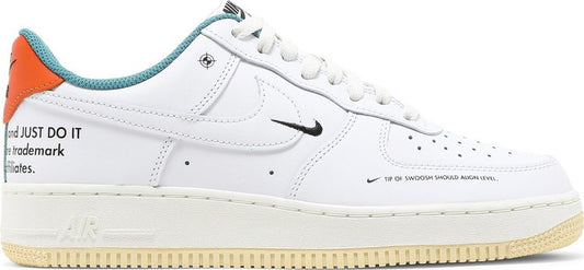 נעלי סניקרס Air Force 1 '07 LE 'Starfish' של המותג נייקי בצבע לבן עשויות עוֹר