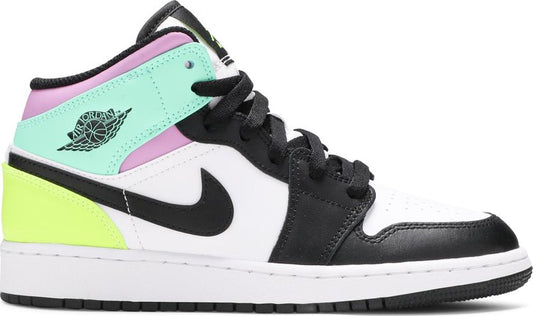 נעלי סניקרס Air Jordan 1 Mid GS 'Pastel' של המותג נייקי בצבע לבן עשויות עוֹר