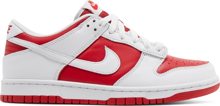 נעלי סניקרס Dunk Low GS 'Championship Red' של המותג נייקי בצבע אָדוֹם עשויות עוֹר