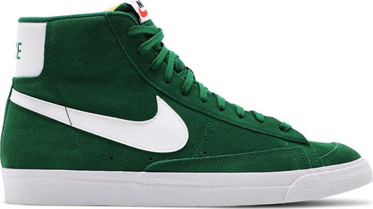 נעלי סניקרס Blazer Mid '77 Suede 'Pine Green' של המותג נייקי בצבע ירוק עשויות עור (זמש)