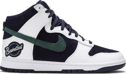 נעלי סניקרס Dunk High 'Sports Specialties' של המותג נייקי בצבע לבן עשויות בד קורדרוי