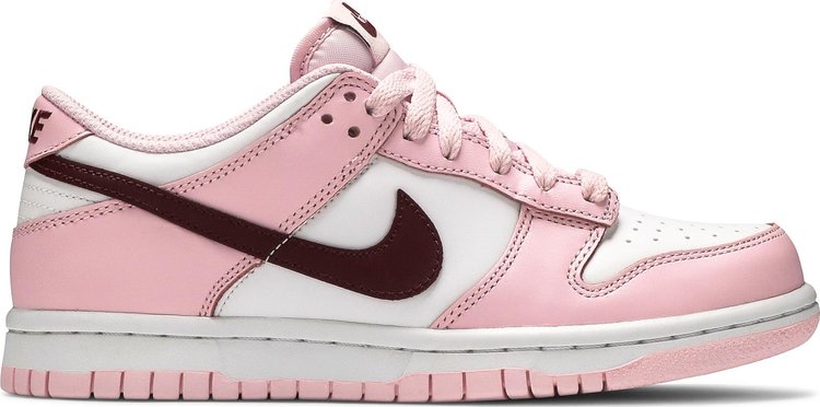 נעלי סניקרס Dunk Low GS 'Pink Foam' של המותג נייקי בצבע וָרוֹד עשויות עוֹר