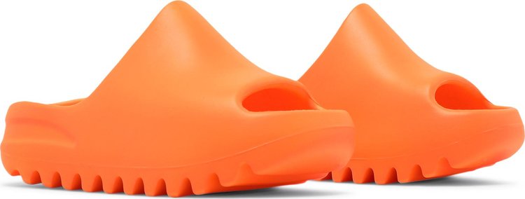 Yeezy Slides Kids 'Enflame Orange'