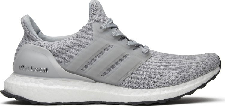 נעלי סניקרס UltraBoost 3.0 'Clear Grey' של המותג אדידס בצבע אפור עשויות ניילון פוליאסטר Primeknit