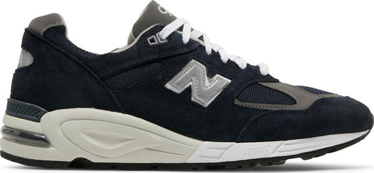 נעלי סניקרס 990v2 Made in USA 'Navy' של המותג ניו באלאנס בצבע כְּחוֹל עשויות עור (זמש)