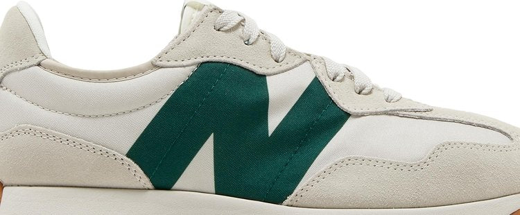327 'Timberwolf Nightwatch Green'